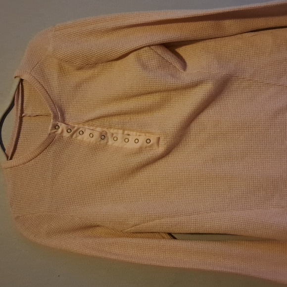 Tops - Light pink long sleeve